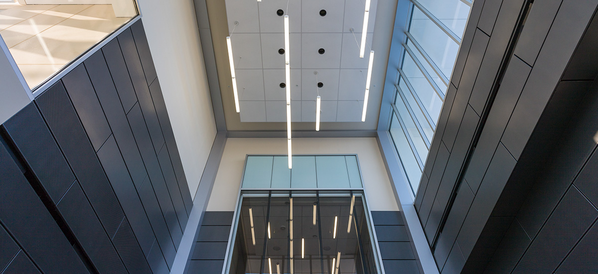 鋁單板工程雕刻的設計與施工要點